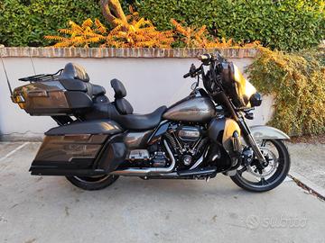 Harley-davidson CVO Ultra Classic Electra Glide Li
