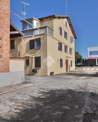 CASA INDIPENDENTE A REGGIO NELL'EMILIA