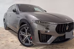 Maserati levante granaport 250 CV
