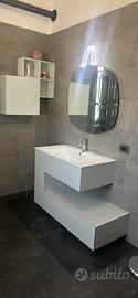 Bagno mobile sanitari termosifone e doccia