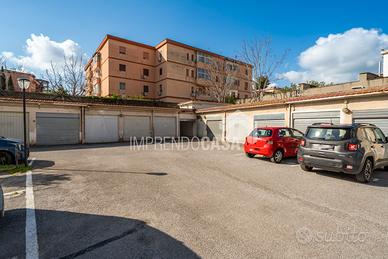 Titolo: Box 20 mq piano terra - Via Florio