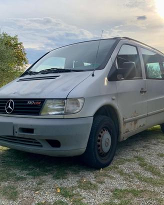 Mercedes Vito autocarro