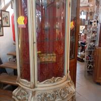 vetrina stile barocco