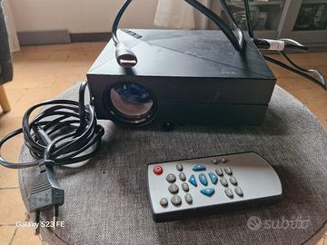 Mini proiettore GM60 con cavi e telecomando