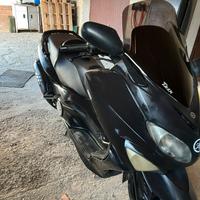 Yamaha Tmax 500
