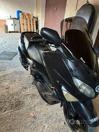 Yamaha Tmax 500