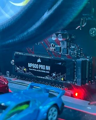 Corsair MP600 PRO NH 4TB SSD NVMe PCIe Gen4 M.2