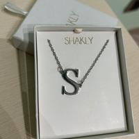 Collana con iniziale