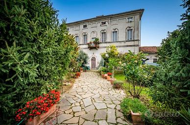 VILLA SINGOLA A CASTAGNOLE PIEMONTE
