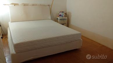 materasso e rete a doghe quasi nuovi