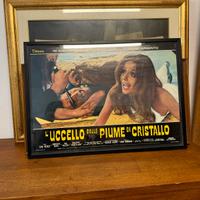 “L’UCCELLO DALLE PIUME DI CRISTALLO” CON CORNICE