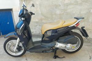 Aprilia Scarabeo 125CC anno 2018