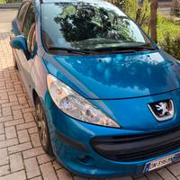 Automobile Peugeot 207