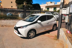 TOYOTA AYGO 1.0 2018 69cv FULL EURO6