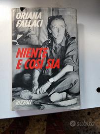 libro Niente e così sia