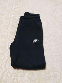 Pantalone Nike taglia XS- 26 euro