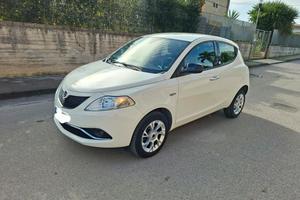 lancia ypsilon 2016