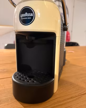 Macchina caffè Lavazza a modo mio