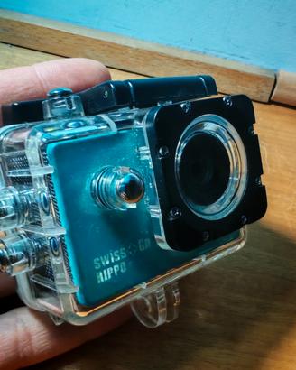 Action camera subacquea