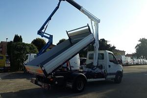 Iveco Daily ribaltabile con gru bonfiglioli