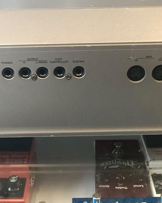 Sintetizzatore Yamaha MM8, 88 tasti semi pesati 