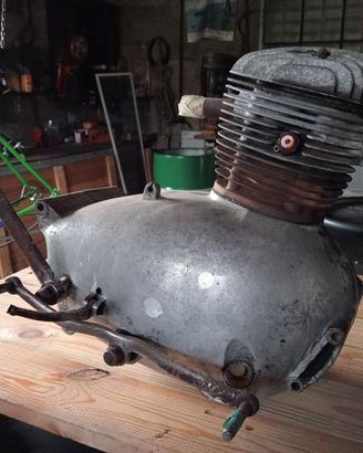 Motore Moto  Gilera  150 cc.