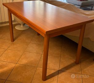 Tavolo da cucina in legno allungabile