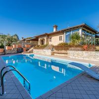 VILLA SINGOLA A SAN FELICE DEL BENACO