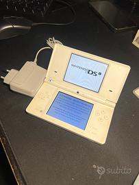 Nintendo DSi + alimentatore