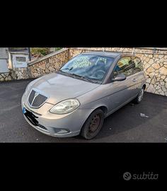Lancia Ypsilon