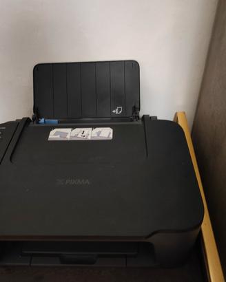stampante Canon  con librretto di istruzioni usata