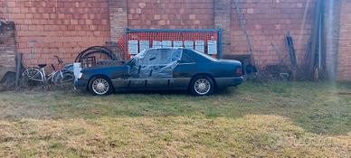mercedes 200 CE anno 1992 i.e