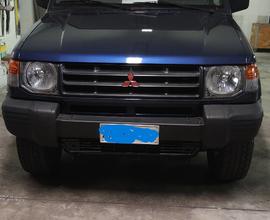 MITSUBISHI Pajero ('82-'00) - 1999