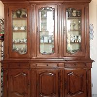 mobile vetrina in stile