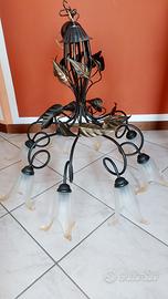 Lampadario in ferro battuto