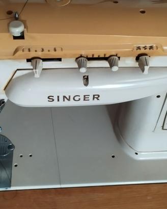 Macchina da cucire Singer