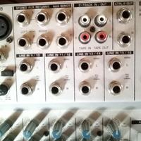 Mixer behringer MX 2004 a