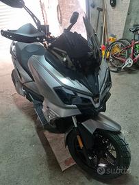 sym adx 300 pari al nuovo