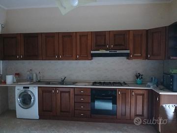 cucina 6 m più angolo. 