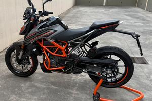 KTM DUKE 125 2023