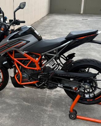 KTM DUKE 125 2023