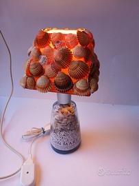 Lampada da tavolo artigianale con conchiglie 🐚💡