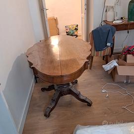 piccolo tavolo antico in noce