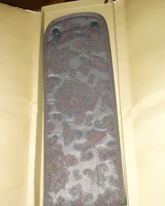 Porta cravatta elegante