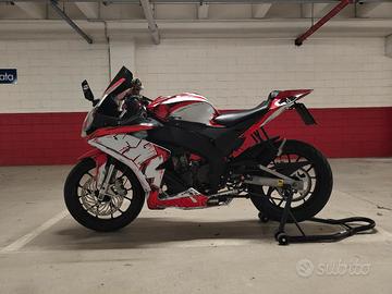 Aprilia rs4 125 2015 