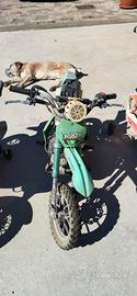 minimoto a motore, auto moto a batteria  e bici