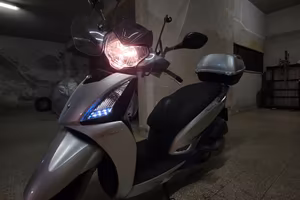 Kymco People GT 300i – Solo 5.783 km accessoriato 