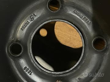 Cerchioni Peugeot con gomme