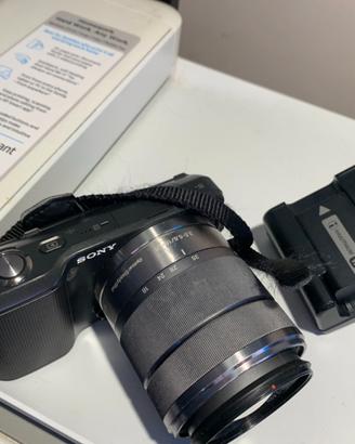 Sony Alfa  mod NEX-3  ottica Sony. E 3.5-5,6/18-55