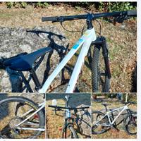 Mountain bike Orbea Alba H30 2022